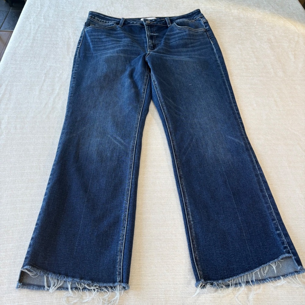 Vervet Blue High Rise Raw Hem Flare Jeans Medium Wash T5958 Size 32